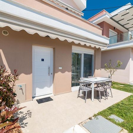 Dionysos Residential Complex Daire Ofrínion Dış mekan fotoğraf